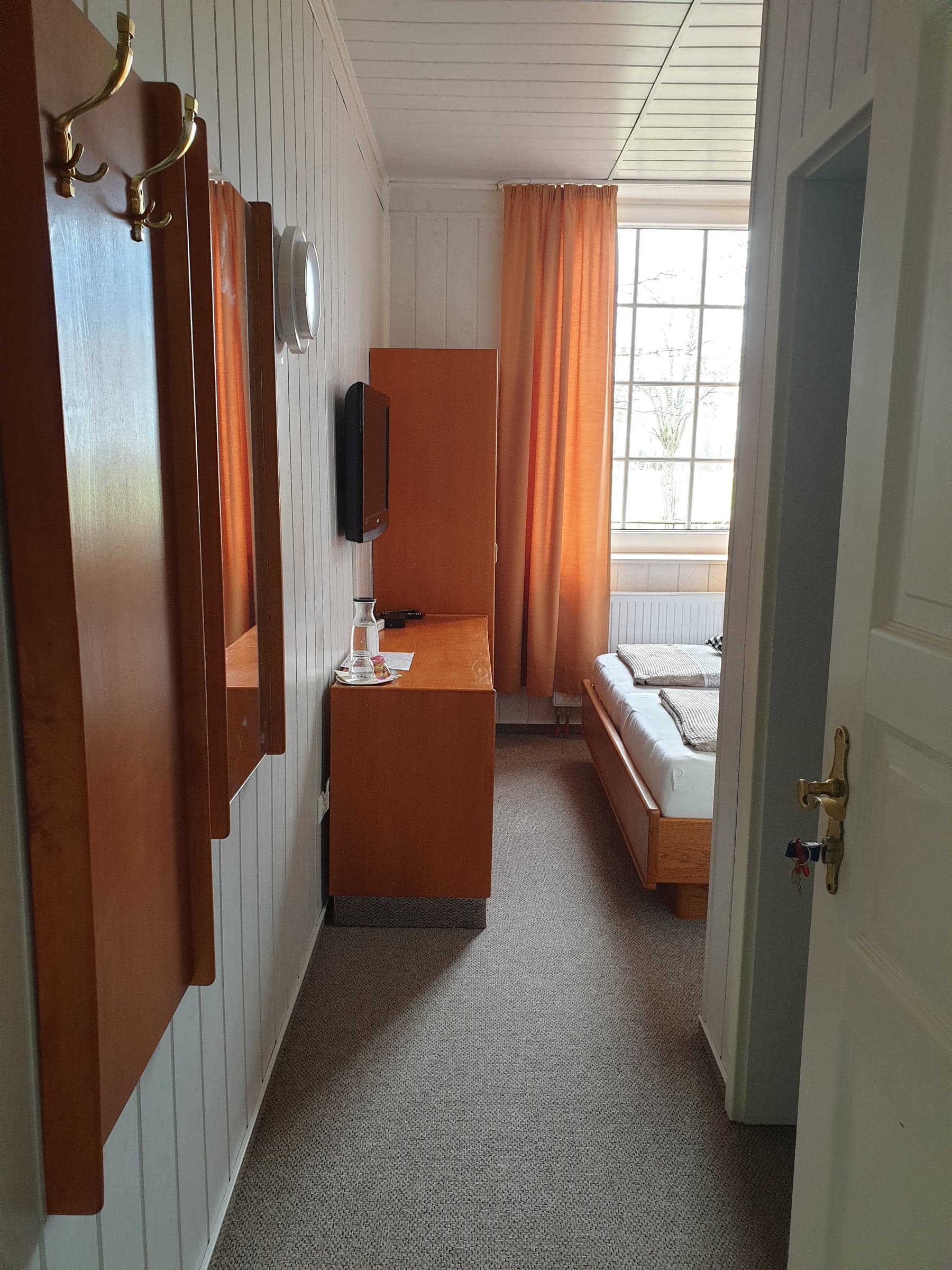 Doppelzimmer 2, Blick von der Tür